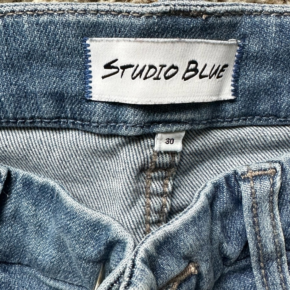 Studio Blue size 30 jeans.  Good condition.